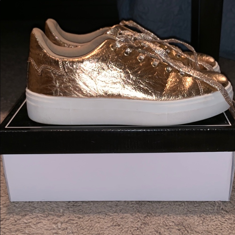Rose Gold Fashion Sneakers